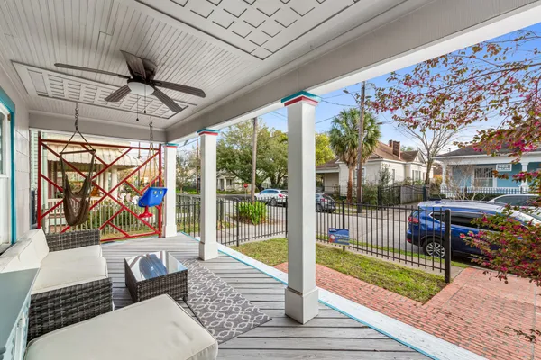 $3,350 | 506 Willard Street, Houston, TX 77006