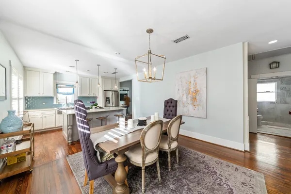$3,350 | 506 Willard Street, Houston, TX 77006