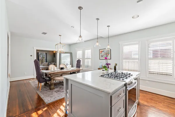 $3,350 | 506 Willard Street, Houston, TX 77006