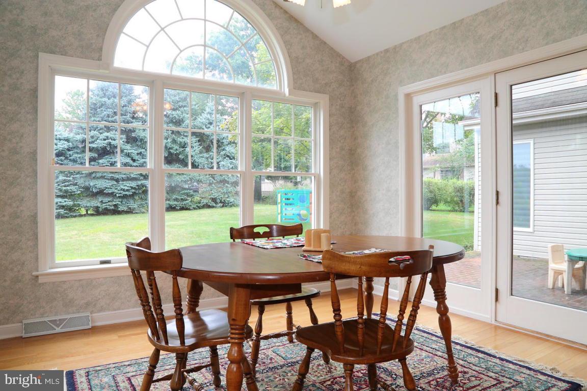 995 Mill Mar Road Lancaster, PA 17601 - Photo 2 of 31 Gallery Image 2