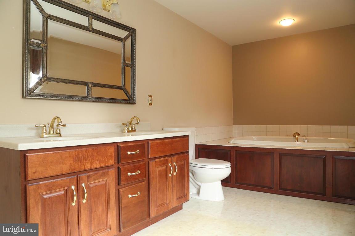 995 Mill Mar Road Lancaster, PA 17601 - Photo 19 of 31 Gallery Image 19