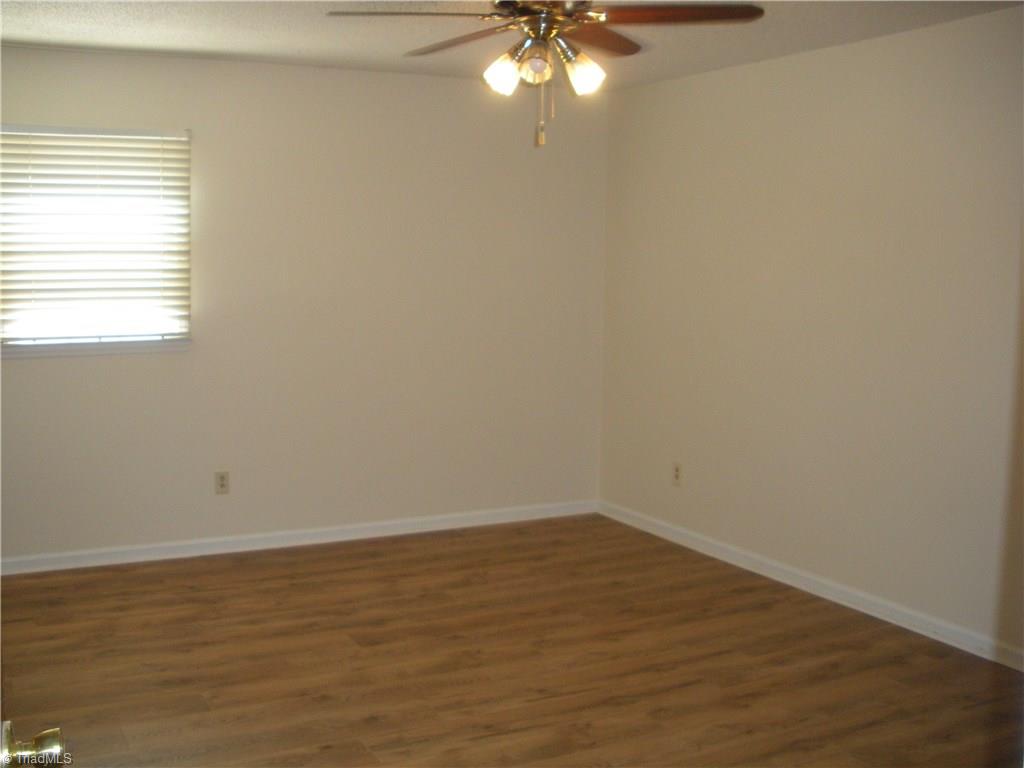 211 Northpoint Avenue, Unit G High Point, NC 27262 - Photo 17 of 21 Huge Master Suite