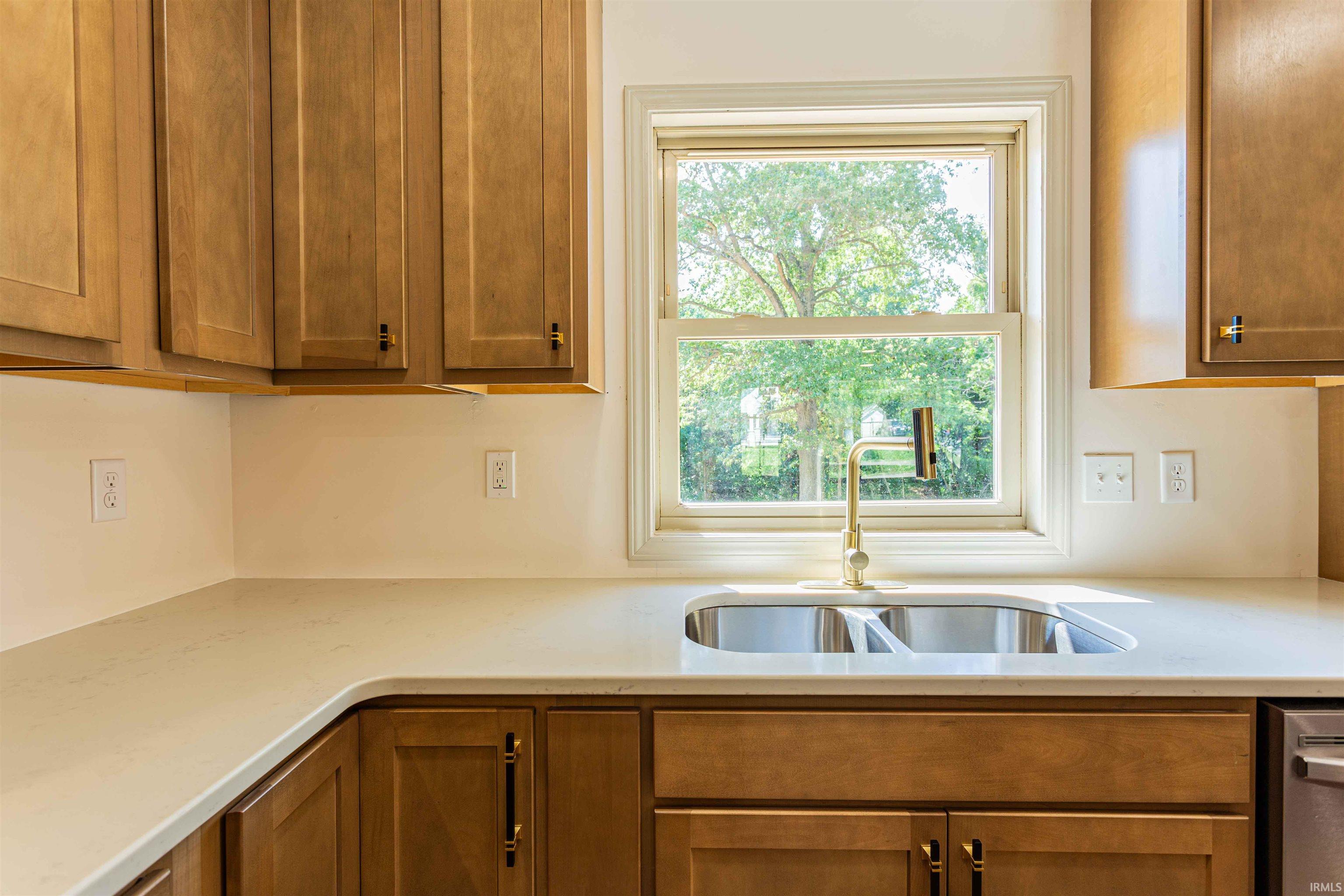 5384 South State Road Winslow, IN 47598 - Photo 10 of 36