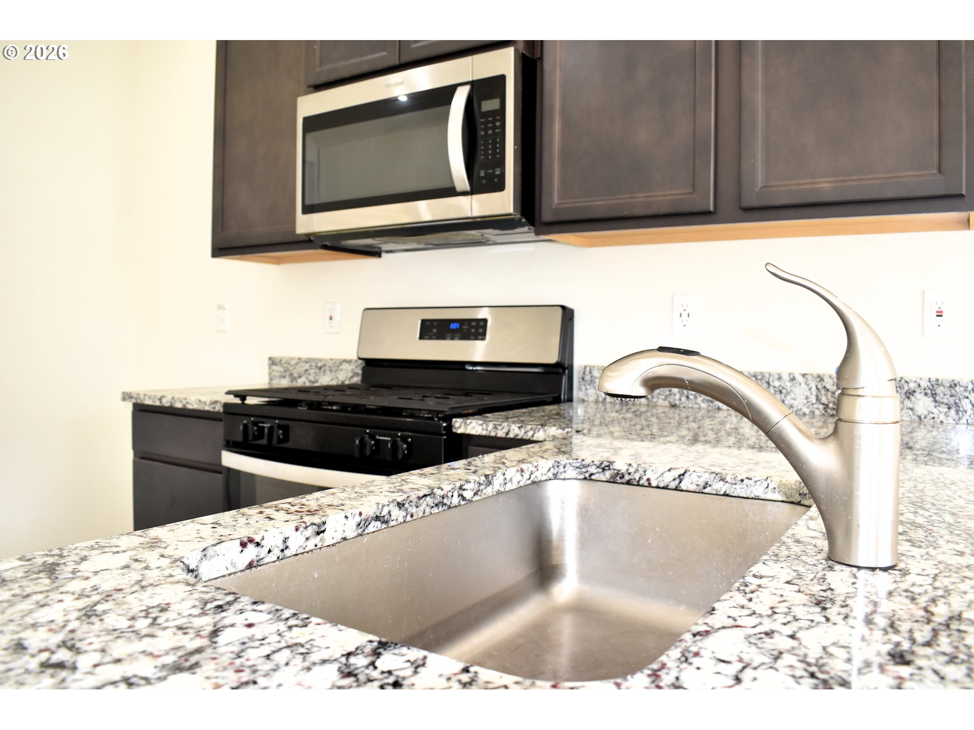 3974 Southwest Knapp Drive Gresham, OR 97080 - Photo 9 of 27