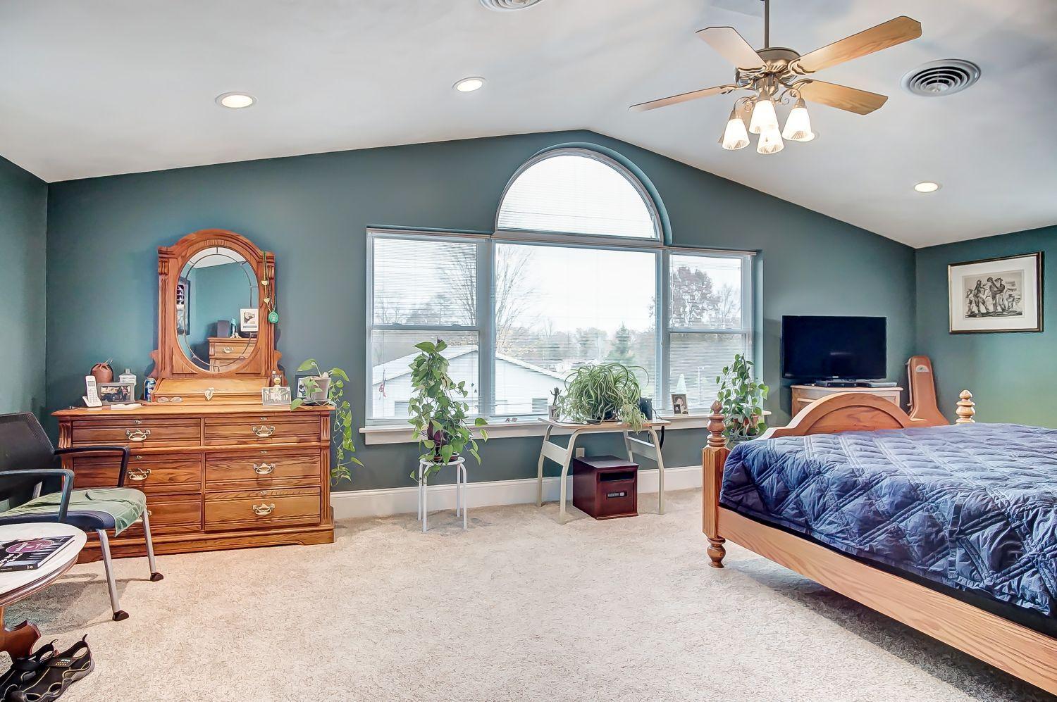 50 West Possum Road Springfield, OH 45506 - Photo 27 of 37 20009283-031