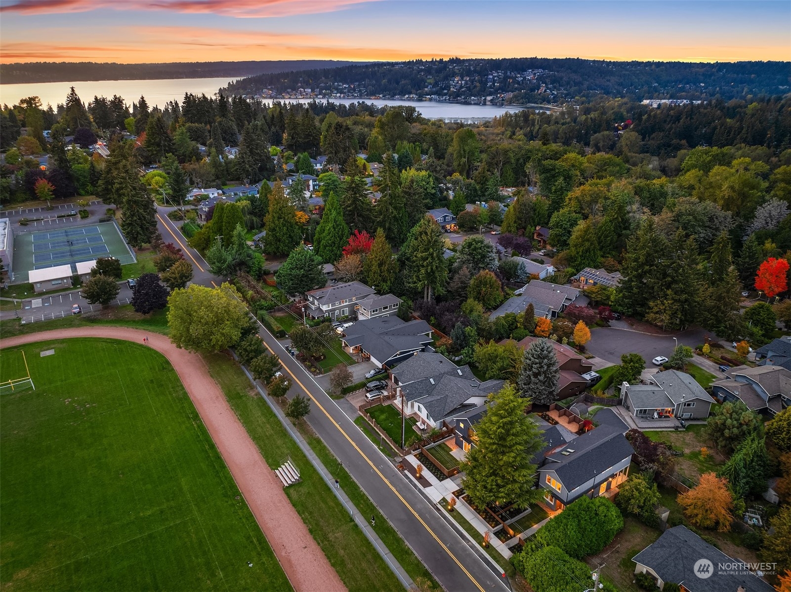 532 19th Avenue Kirkland, WA 98033 - Photo 30 of 35