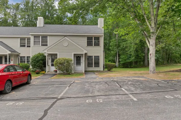 $289,900 | 65 Woodland Green, Unit 65, Rochester, NH 03868