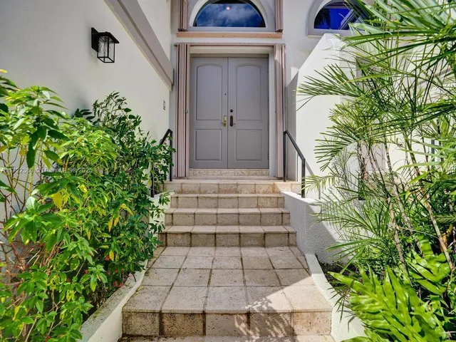 $8,500 | 8850 Southwest 67th Court, Pinecrest, FL 33156