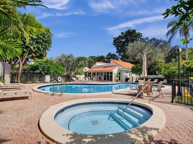 $8,500 | 8850 Southwest 67th Court, Pinecrest, FL 33156