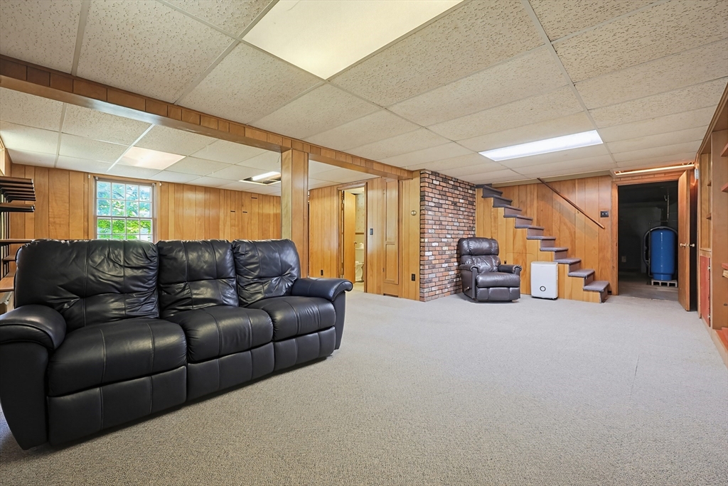 281 Scott Road Cumberland, RI 02864 - Photo 23 of 34 Gallery Image 23