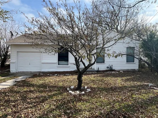 $1,500 | 430 Carver Street, Mesquite, TX 75149