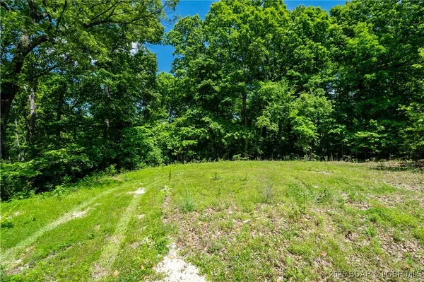 $70,000 | 17-18 Meadow Lake Estates, Eldon, MO 65026