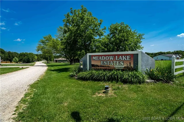 $70,000 | 17-18 Meadow Lake Estates, Eldon, MO 65026