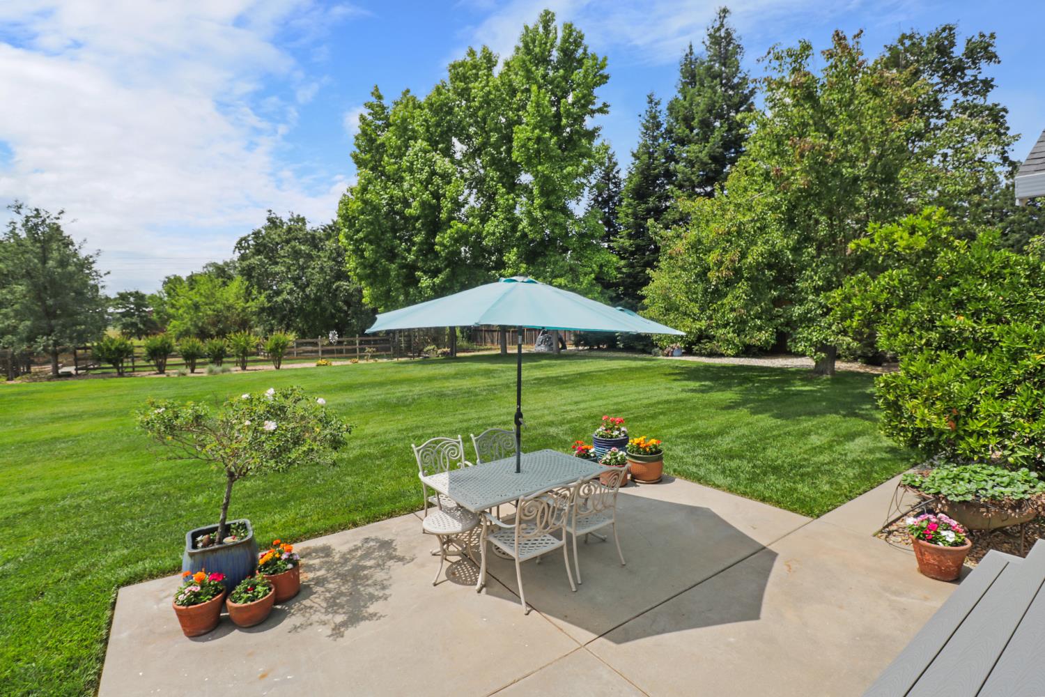 10576 Sheldon Road Elk Grove, CA 95624 - Photo 55 of 74