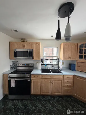 $465,000 | 20 Lincoln Avenue, Carteret, NJ 07008