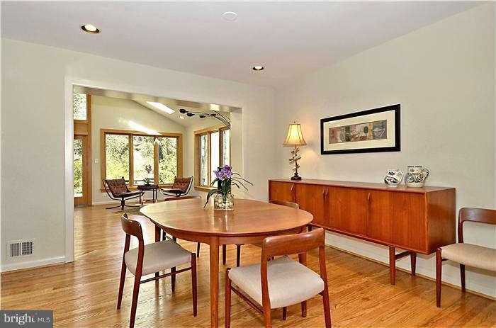 9220 Watson Road Silver Spring, MD 20910 - Photo 5 of 11 Dining Room