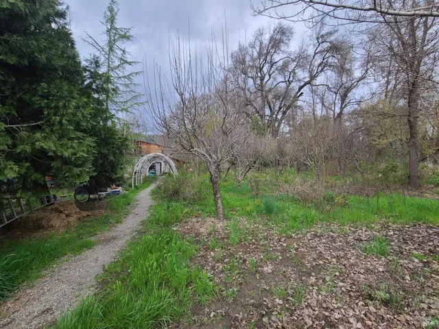 $170,000 | 25428 Mendocino Pass Road, Covelo, CA 95428