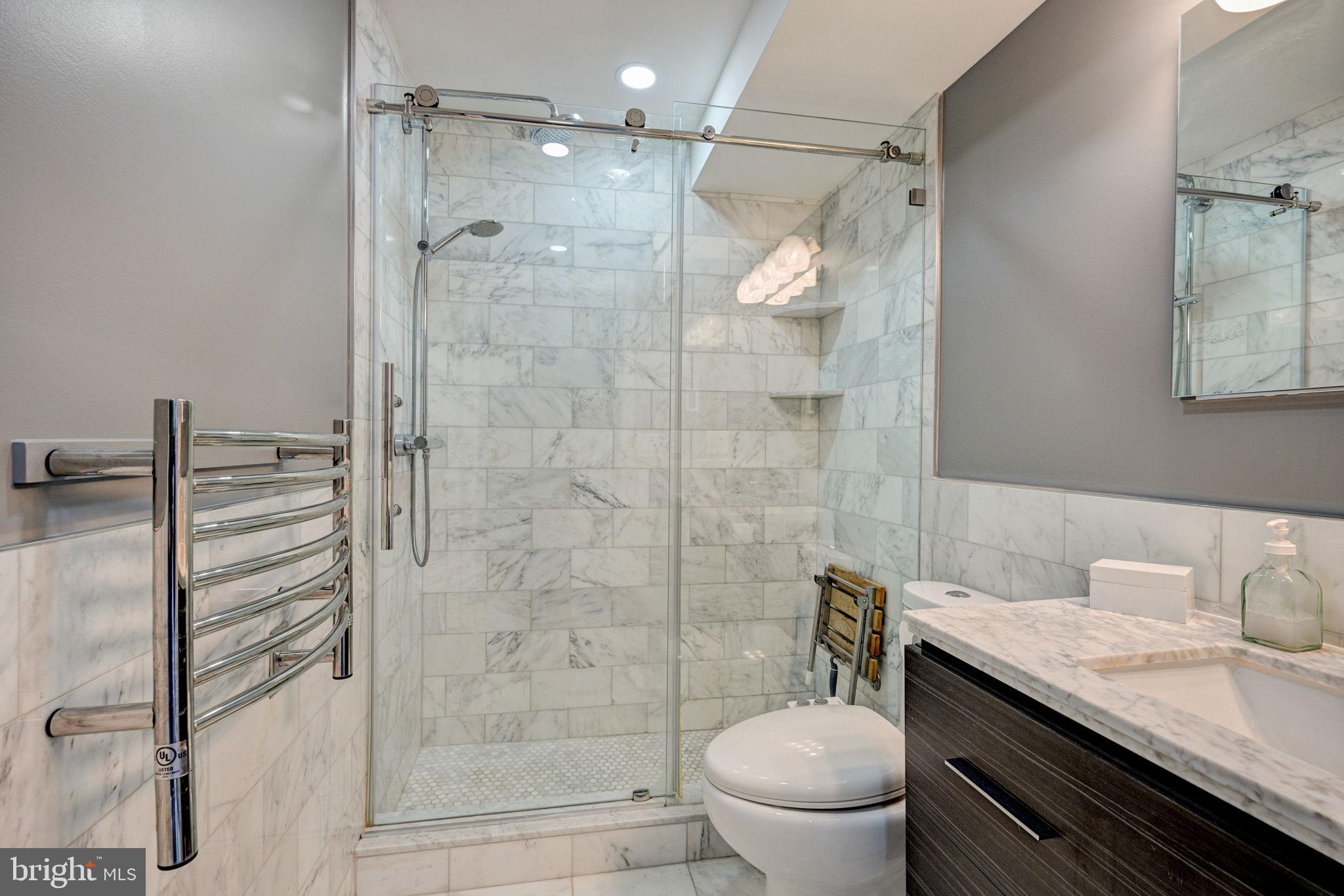 200 Locust Street, Unit 27H Philadelphia, PA 19106 - Photo 11 of 23