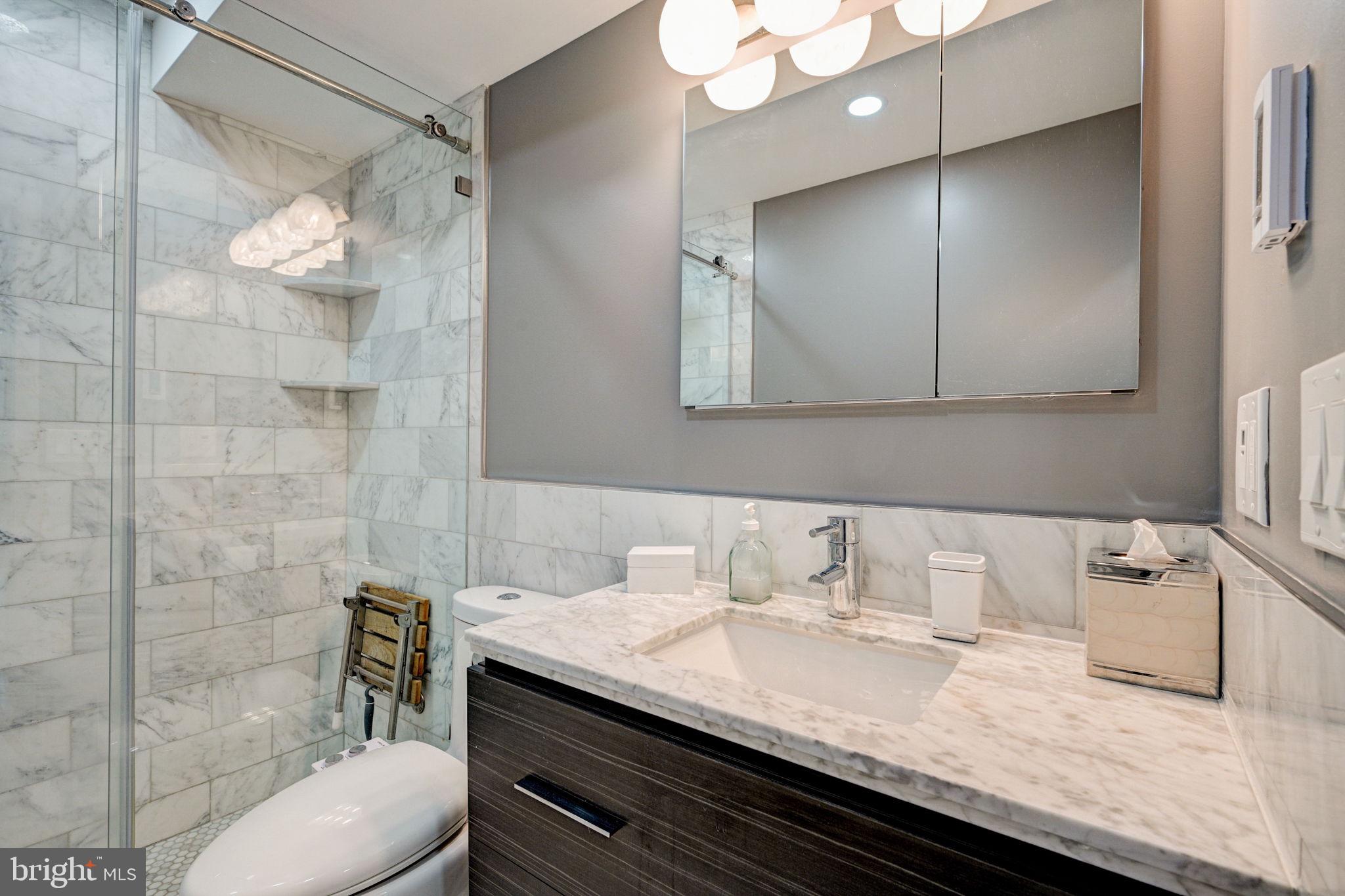 200 Locust Street, Unit 27H Philadelphia, PA 19106 - Photo 12 of 23