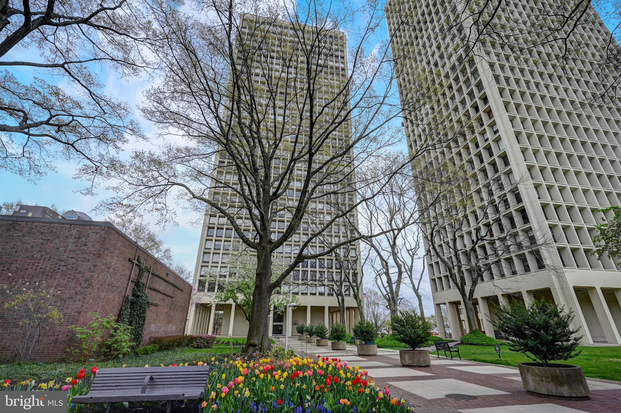 200 Locust Street, Unit 27H Philadelphia, PA 19106 - Photo 13 of 23