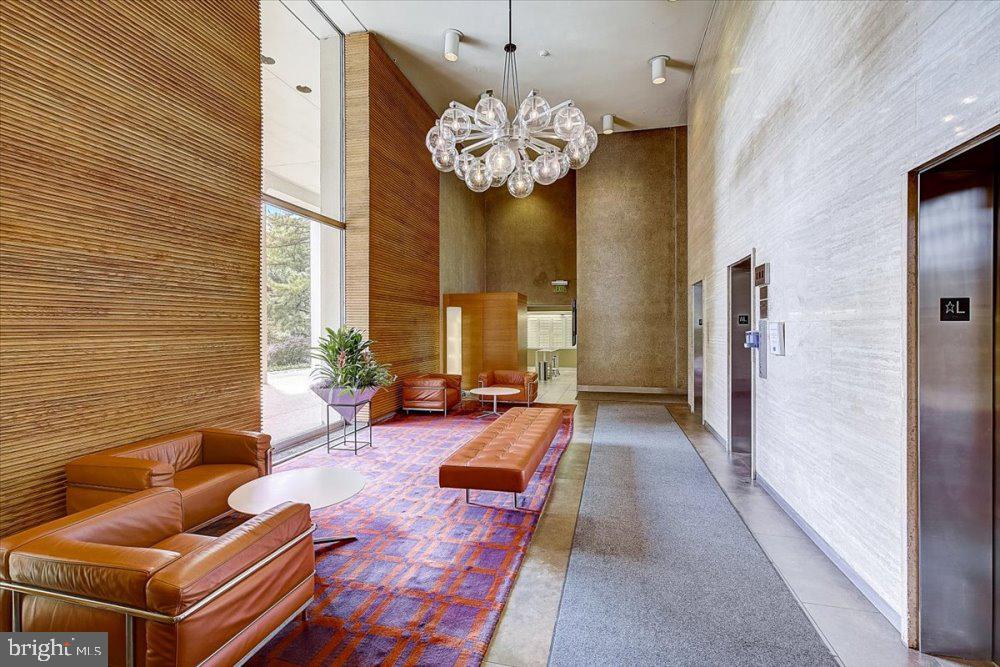 200 Locust Street, Unit 27H Philadelphia, PA 19106 - Photo 20 of 23