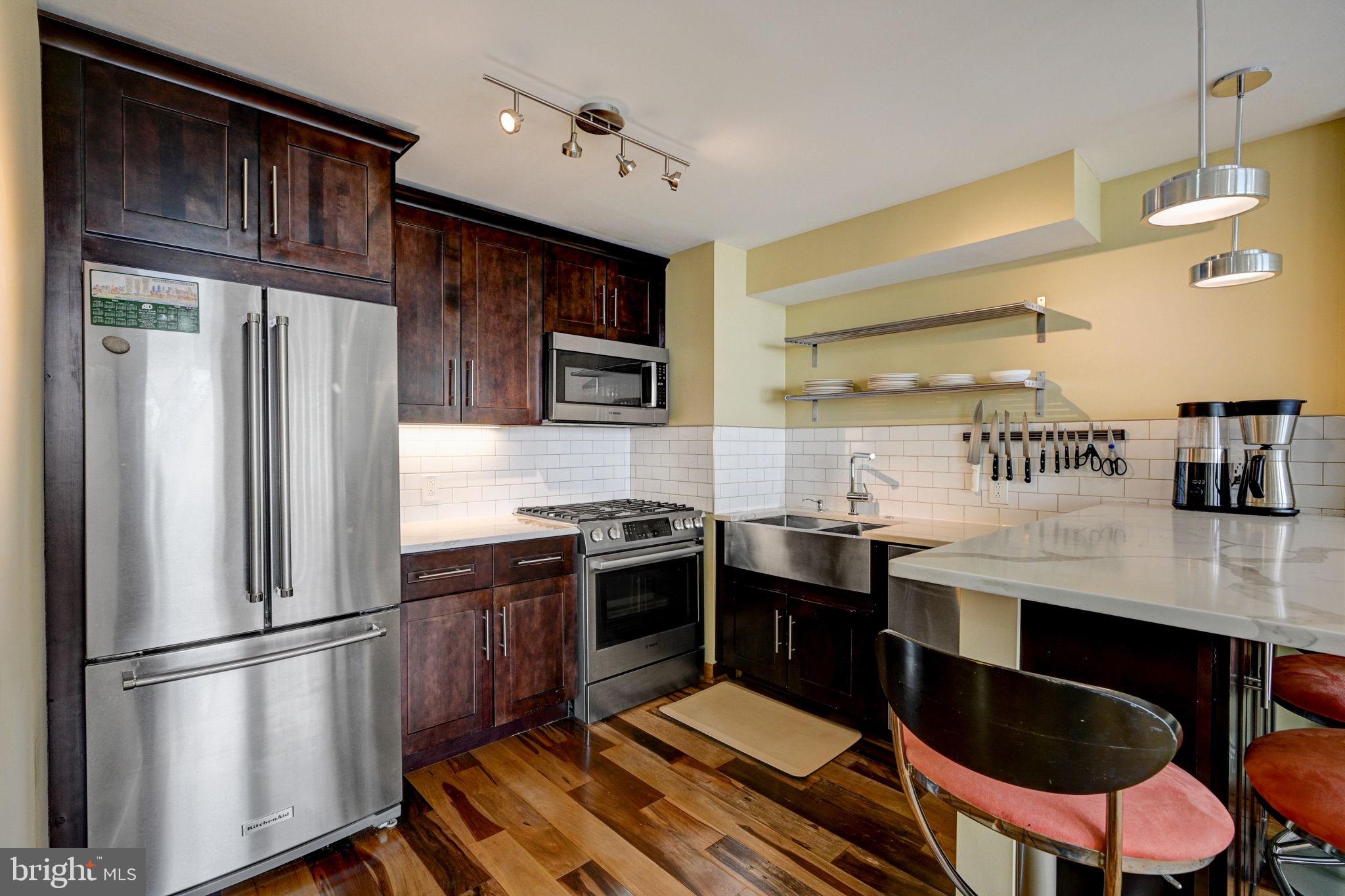 200 Locust Street, Unit 27H Philadelphia, PA 19106 - Photo 5 of 23