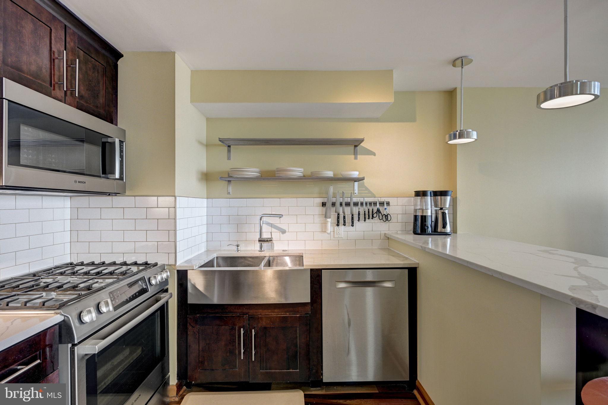 200 Locust Street, Unit 27H Philadelphia, PA 19106 - Photo 6 of 23