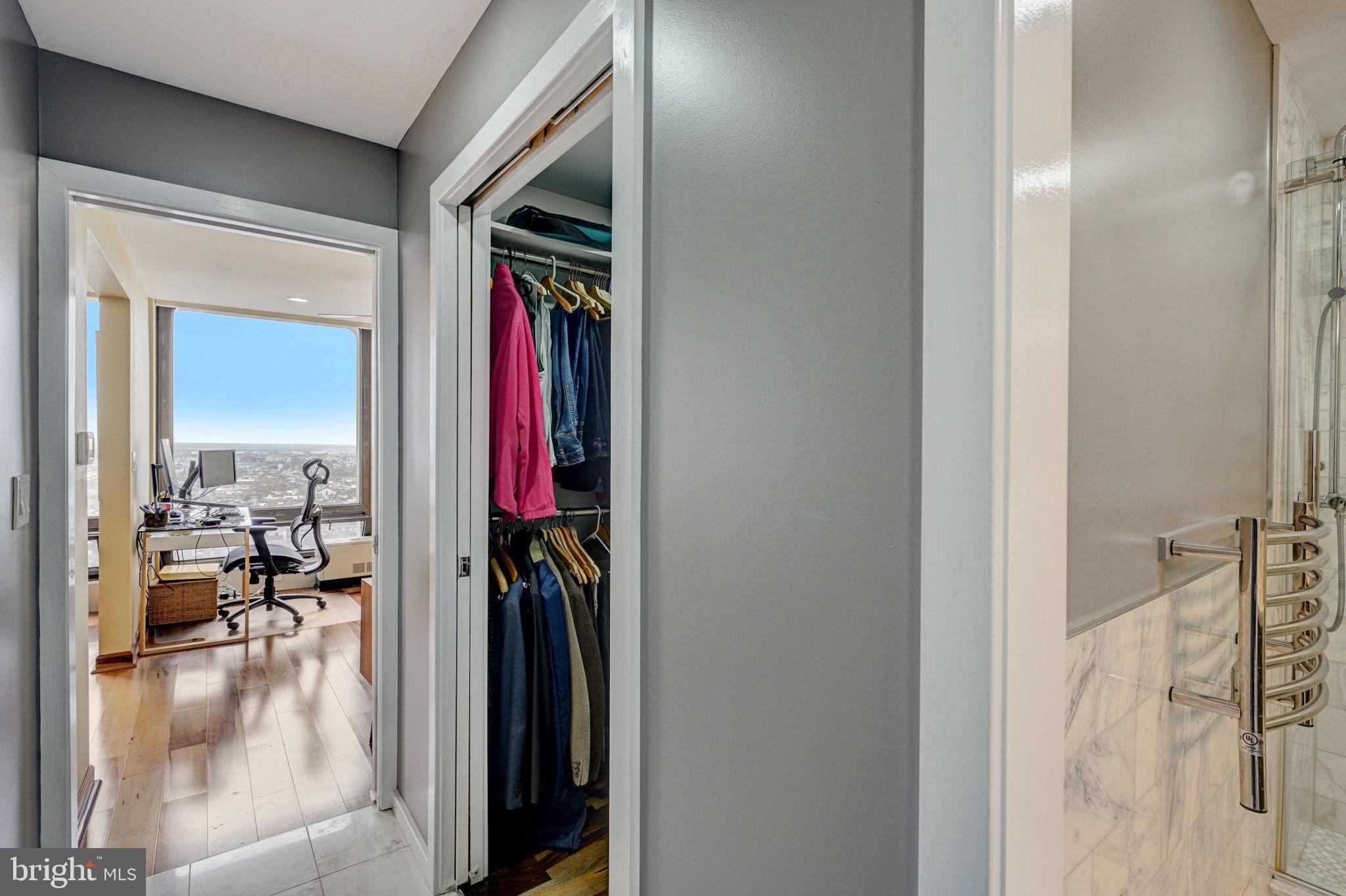 200 Locust Street, Unit 27H Philadelphia, PA 19106 - Photo 10 of 23