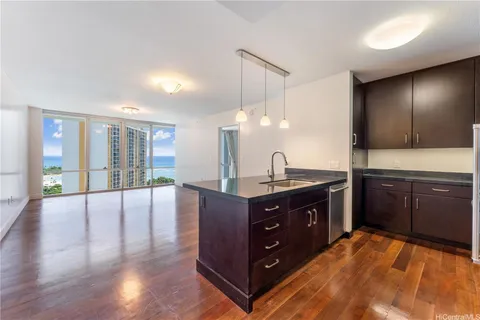 $1,100,000 | 1189 Waimanu Street, Unit 2204, Honolulu, HI 96814