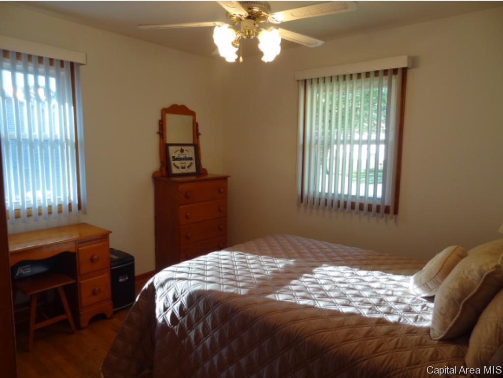 2116 Keokuk Road Springfield, IL 62702 - Photo 12 of 17