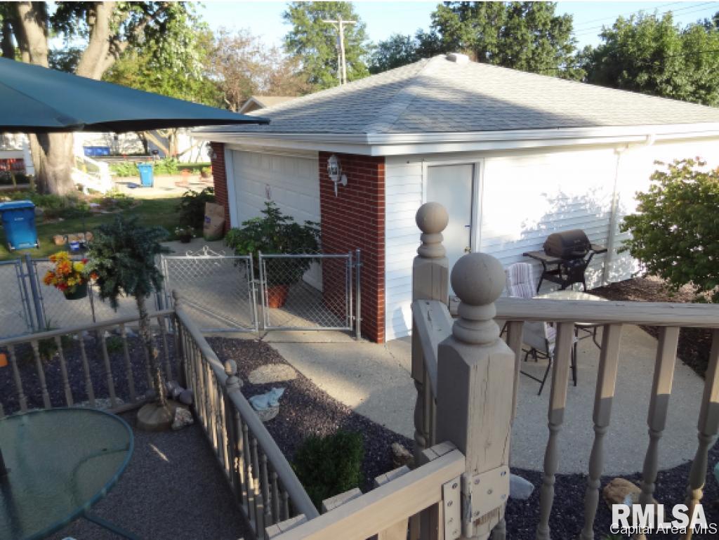 2116 Keokuk Road Springfield, IL 62702 - Photo 4 of 17