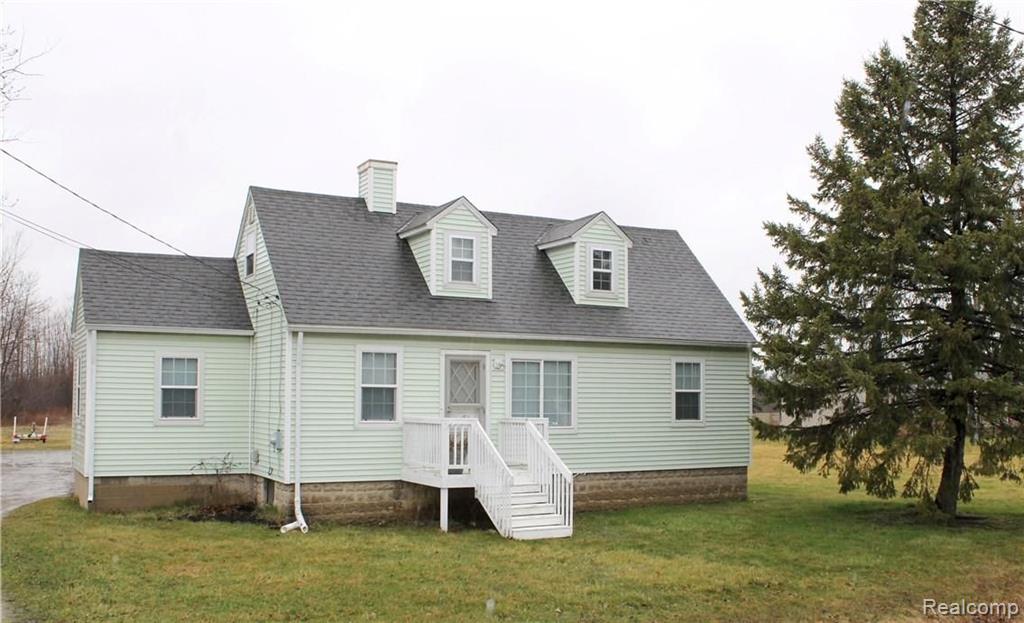 4336 Belsay Road Burton, MI 48519 - Photo 2 of 14 Gallery Image 2