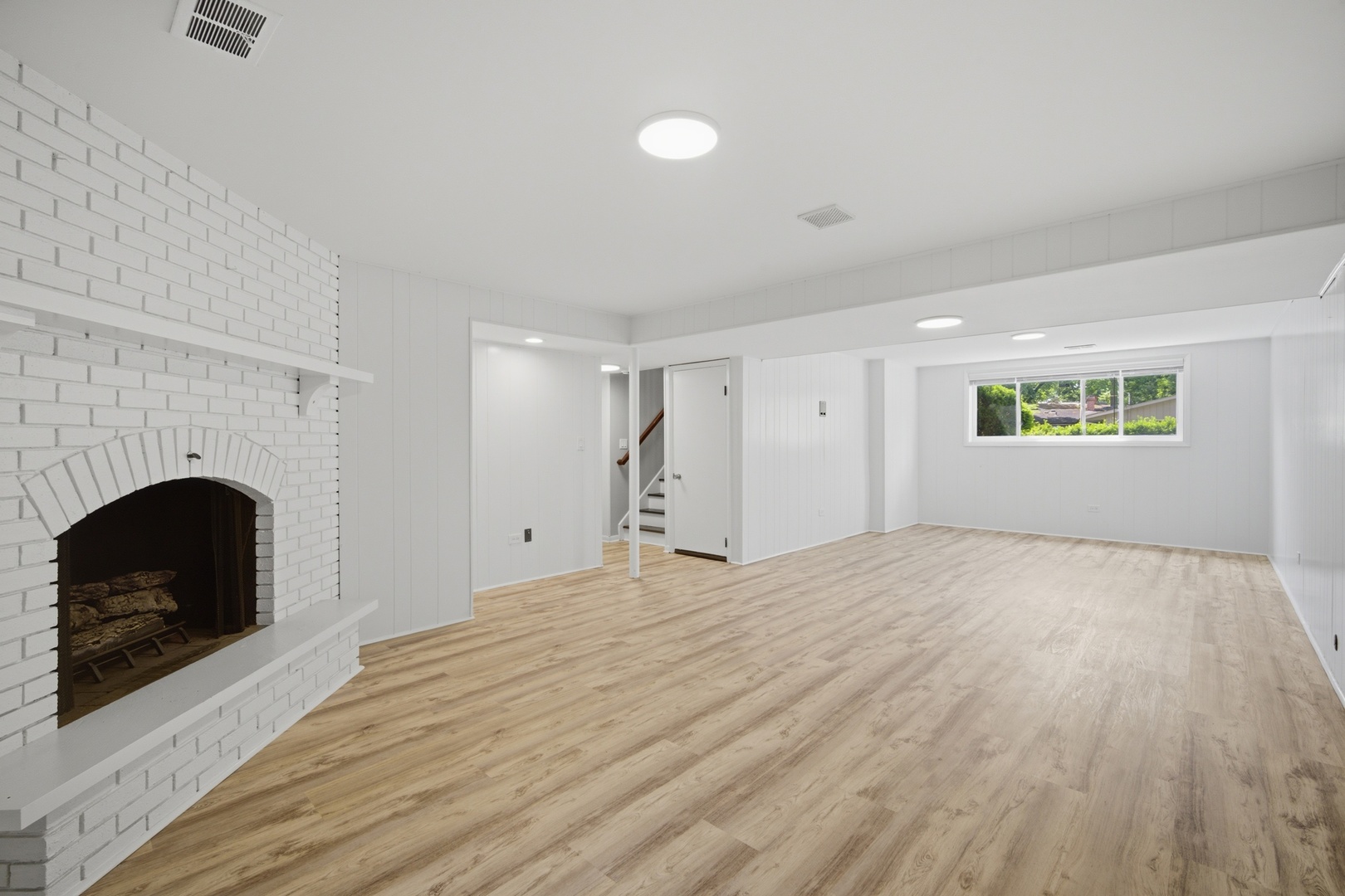 254 Dunbar Road Mundelein, IL 60060 - Photo 13 of 20
