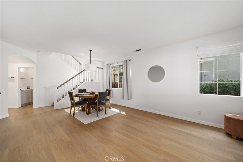 33307 Decada Street Temecula, CA 92592 - Photo 15 of 35 a dining room with furniture and window