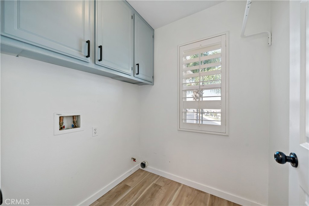 33307 Decada Street Temecula, CA 92592 - Photo 29 of 35 a view of a kitchen that has a window in it