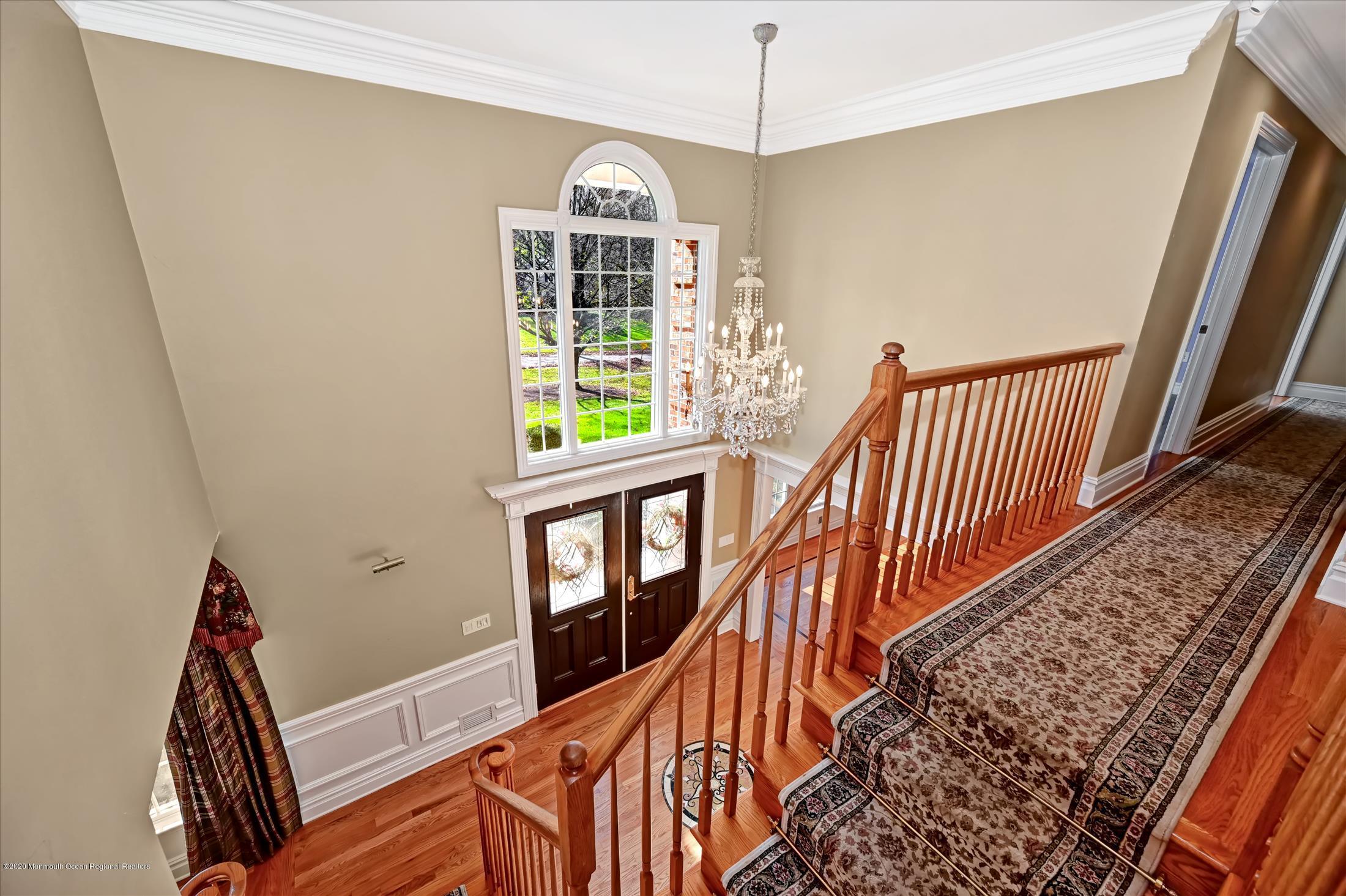 7 Beverly Drive Holmdel, NJ 07733 - Photo 21 of 62 Foyer (3)
