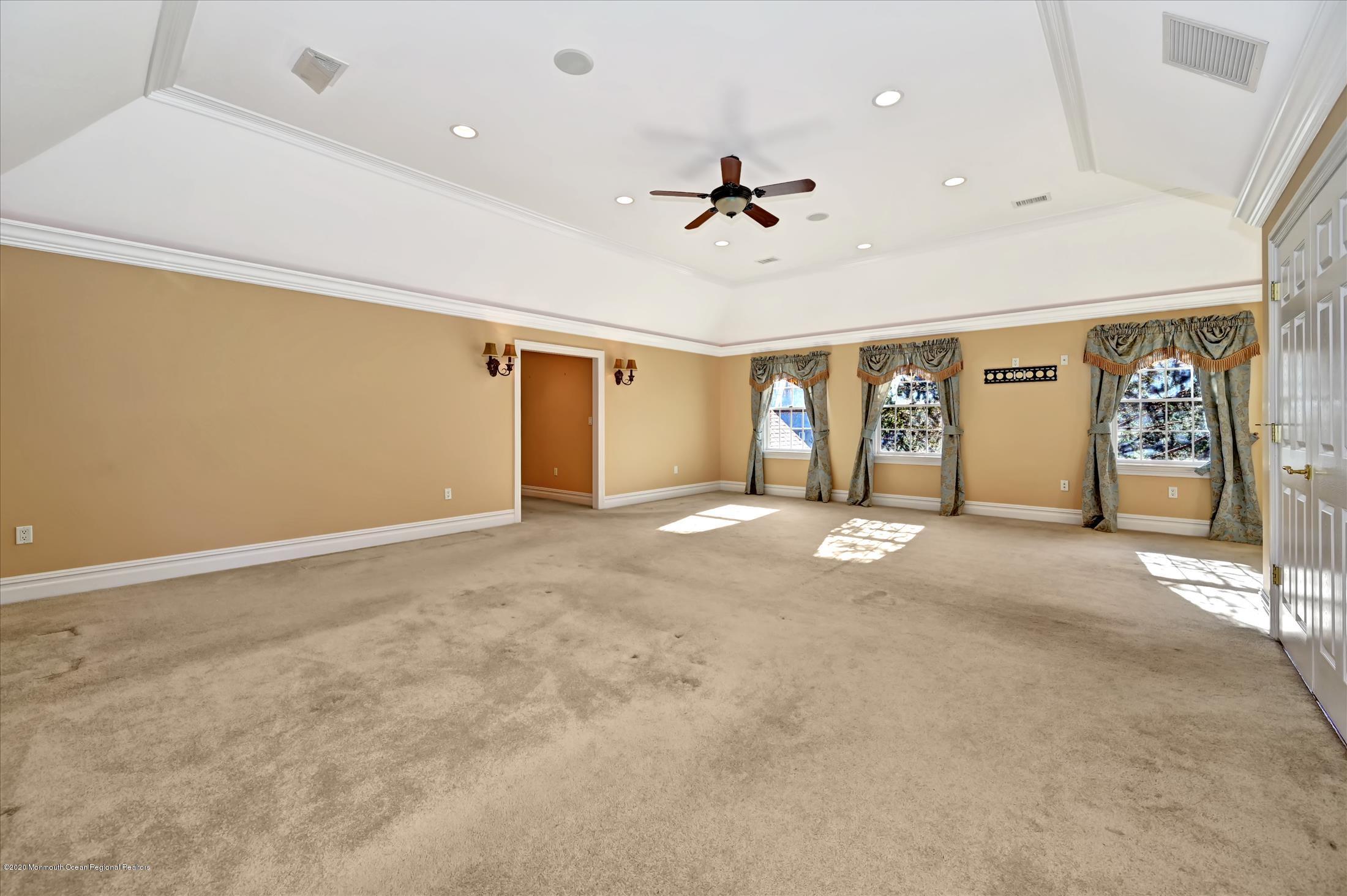 7 Beverly Drive Holmdel, NJ 07733 - Photo 23 of 62 Master (2) (1)