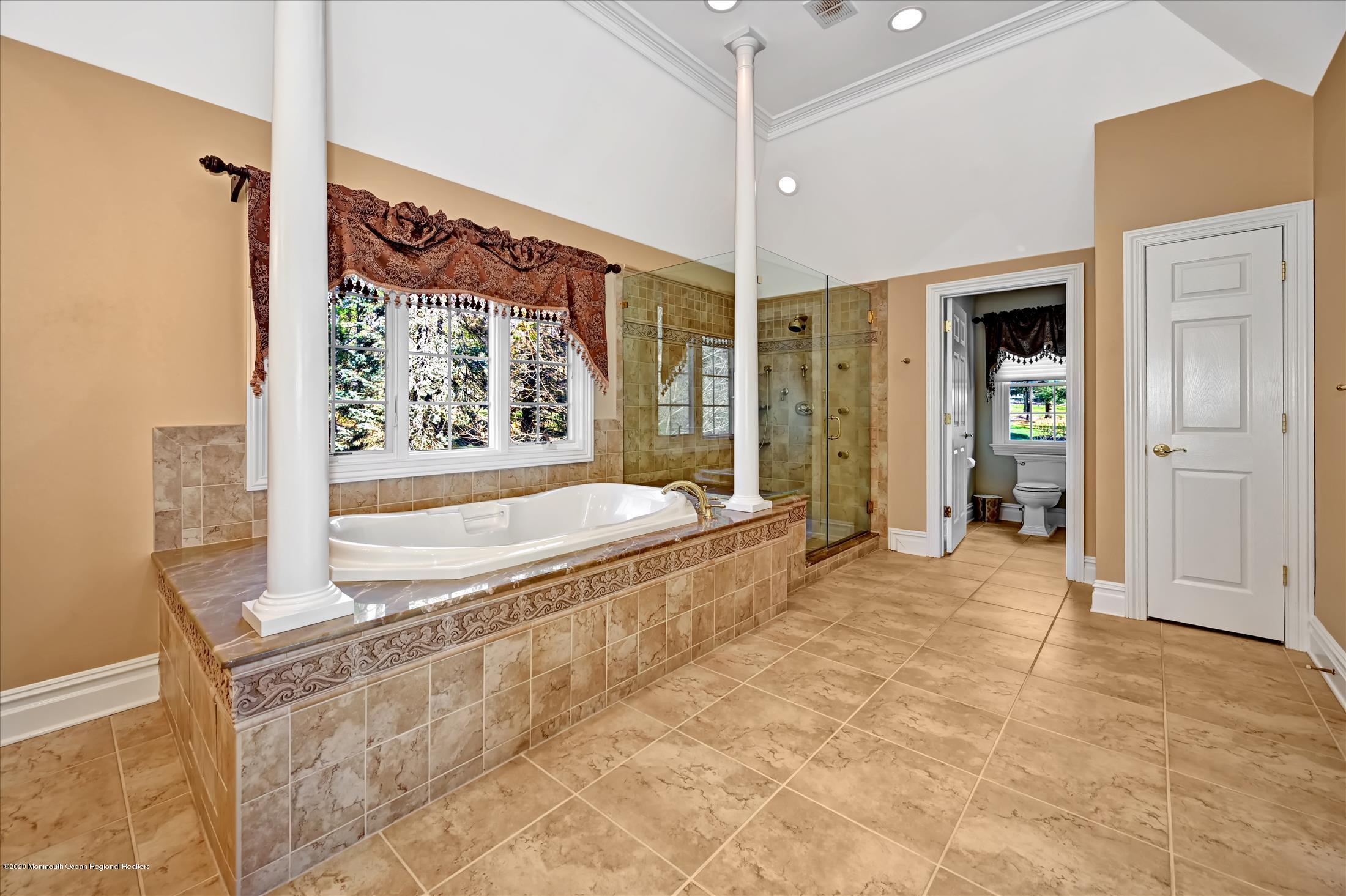 7 Beverly Drive Holmdel, NJ 07733 - Photo 24 of 62 Master Bathroom (2)