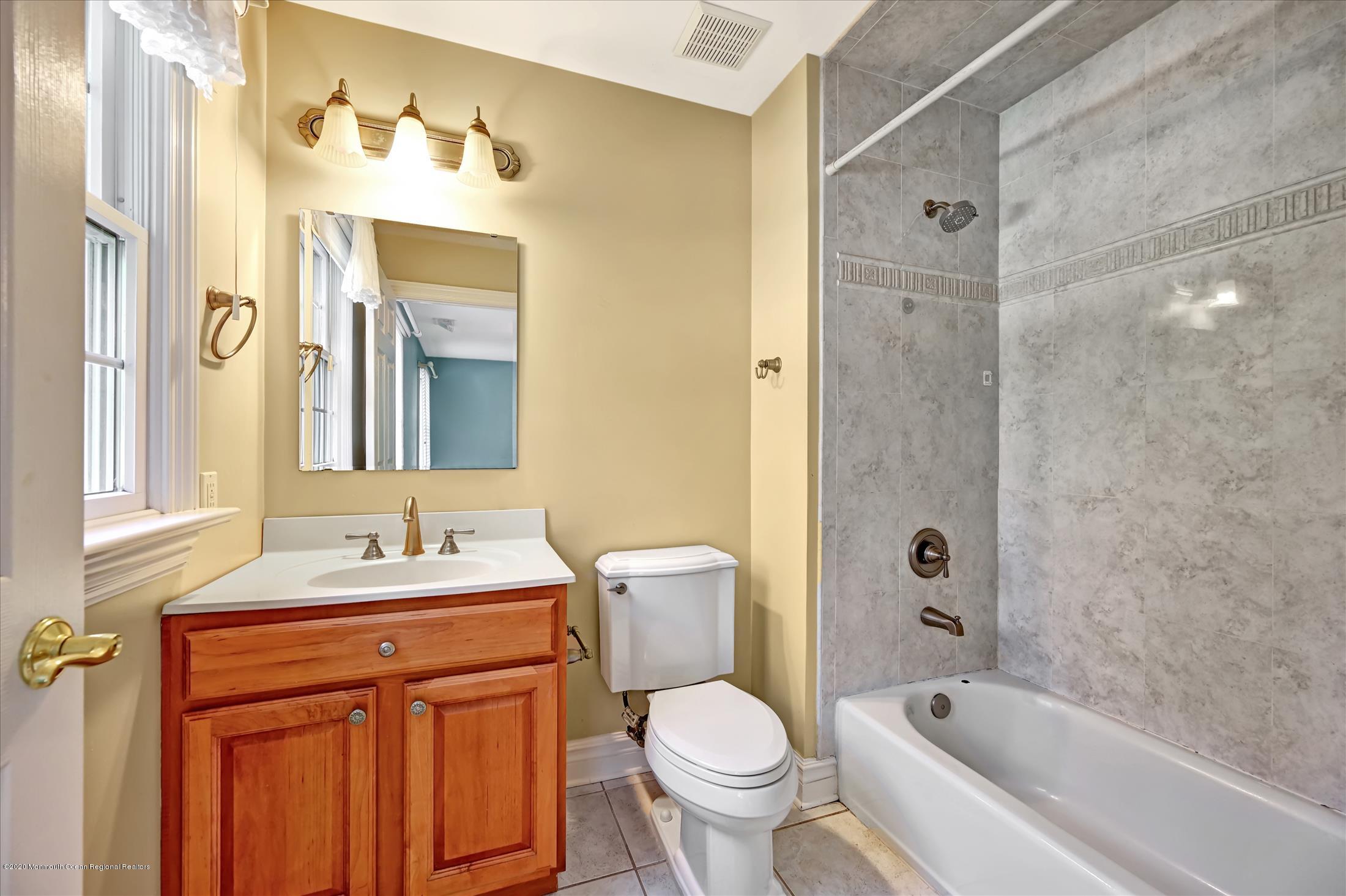 7 Beverly Drive Holmdel, NJ 07733 - Photo 40 of 62 Princess Suite (2)