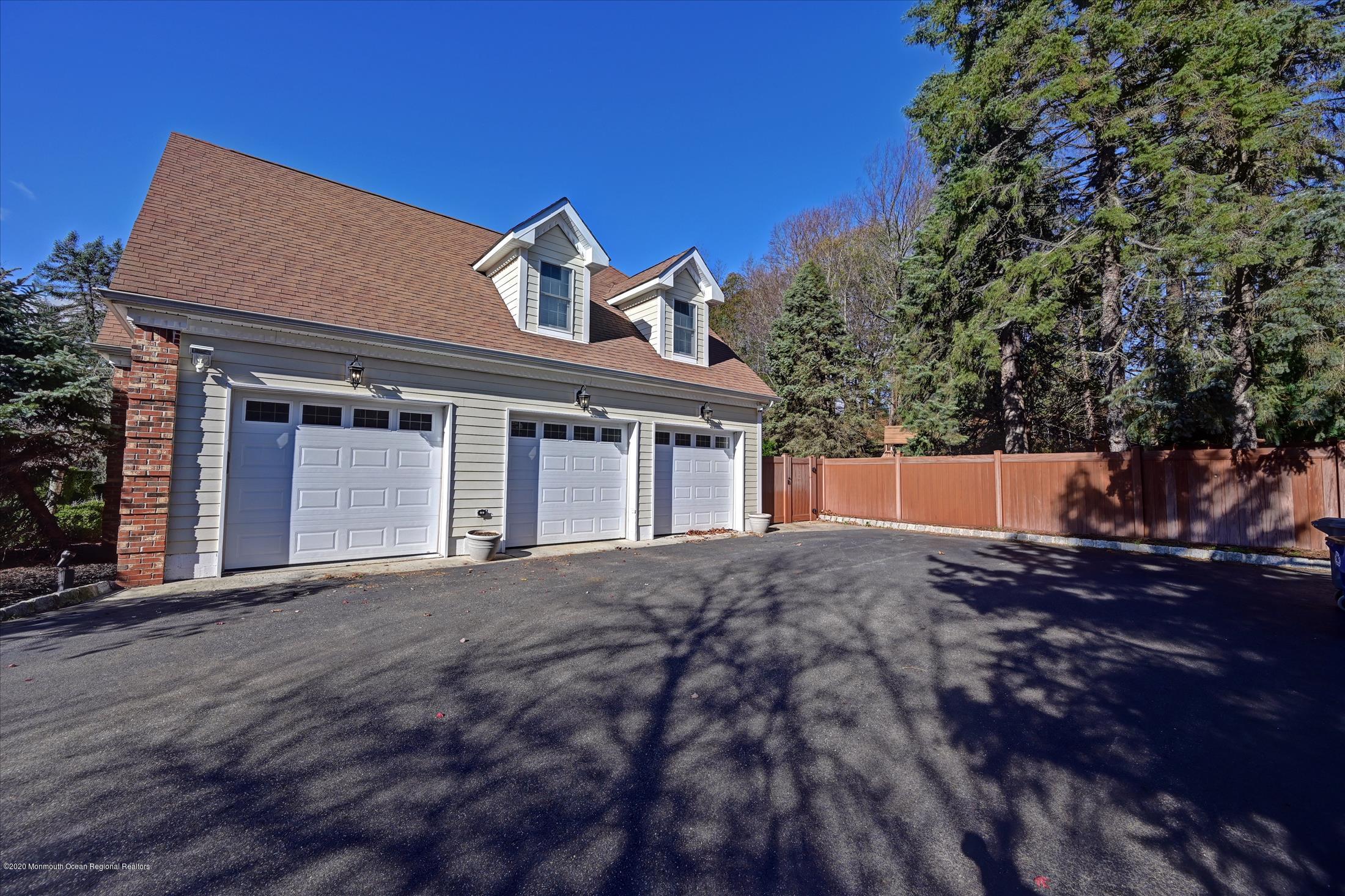 7 Beverly Drive Holmdel, NJ 07733 - Photo 48 of 62 Garage