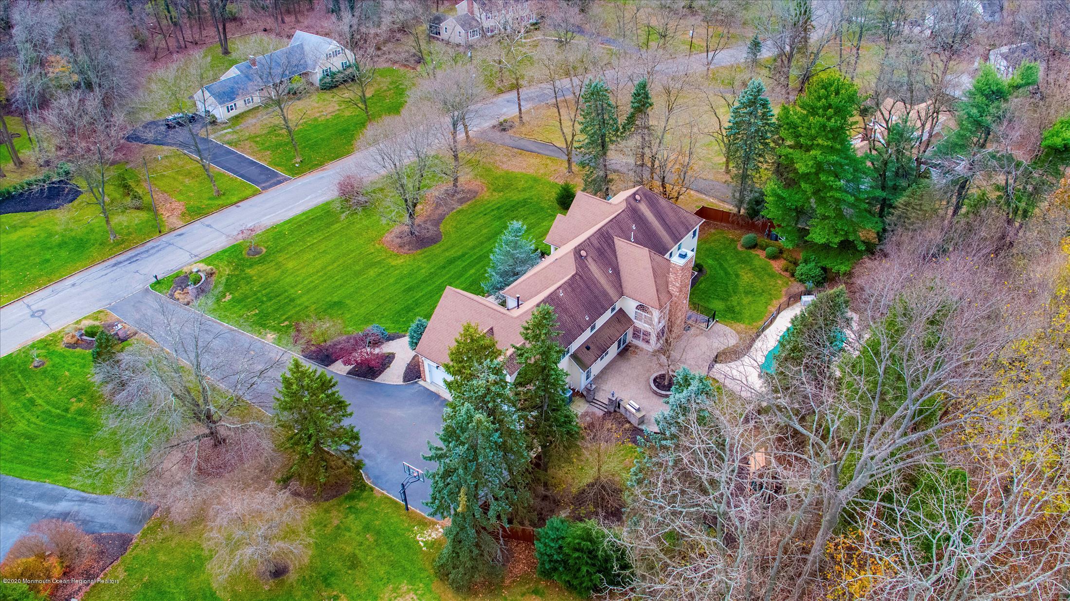 7 Beverly Drive Holmdel, NJ 07733 - Photo 49 of 62 Photo6875660