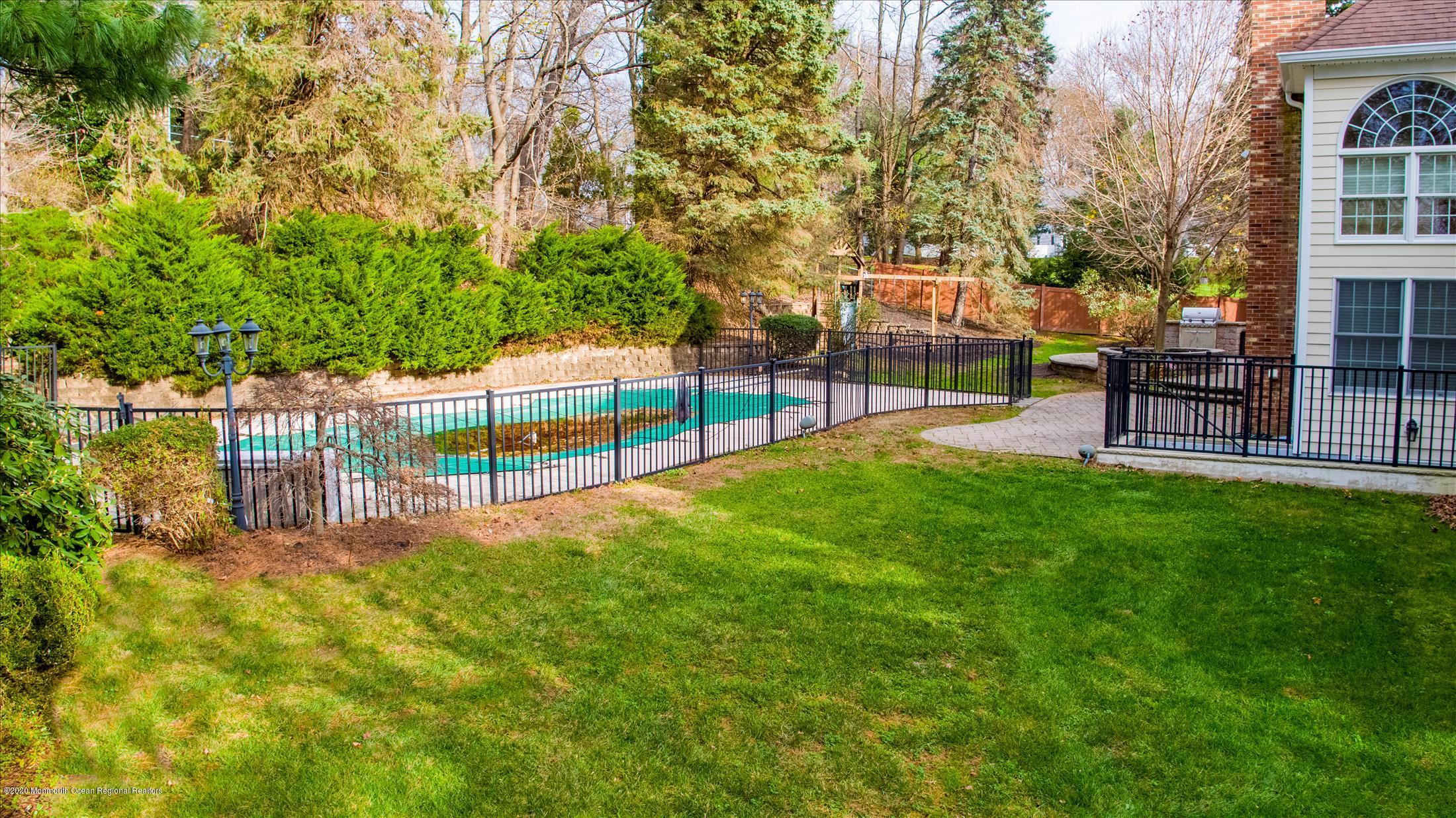 7 Beverly Drive Holmdel, NJ 07733 - Photo 53 of 62 Photo6875649