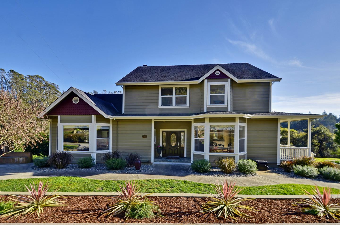 207 Gillette Road Watsonville, CA 95076 - Photo 3 of 38 Gallery Image 3