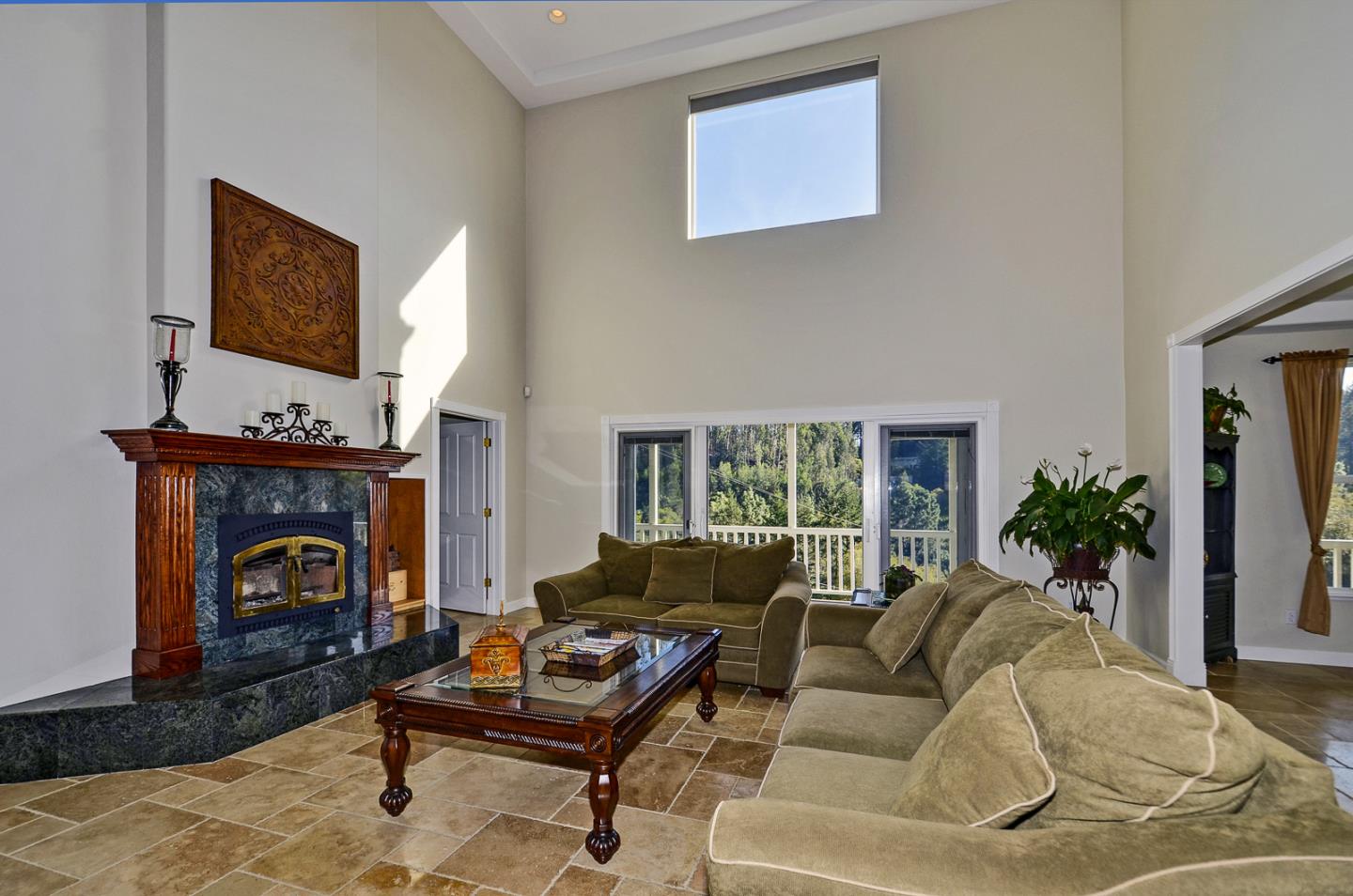 207 Gillette Road Watsonville, CA 95076 - Photo 10 of 38 Gallery Image 10