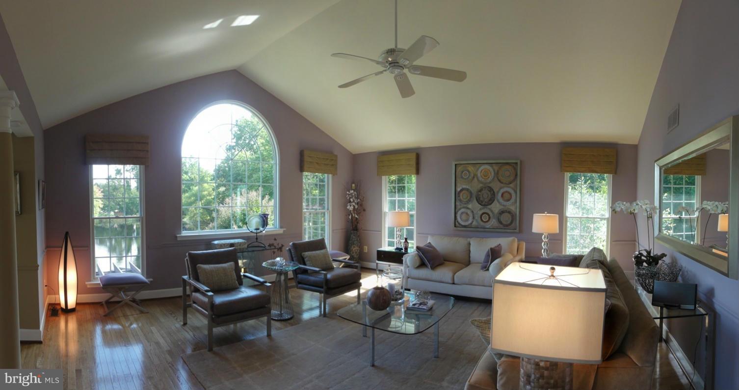 1912 Merrifields Drive Silver Spring, MD 20906 - Photo 10 of 29 Living Room
