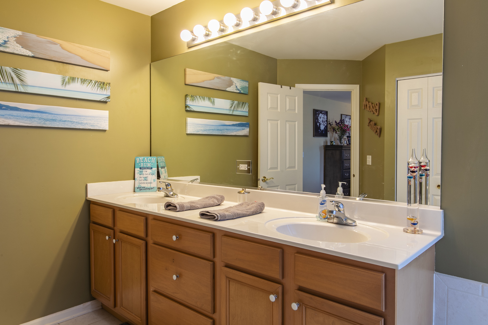 768 North Overlook Trail Round Lake, IL 60073 - Photo 27 of 34 a bathroom with a sink and a mirror