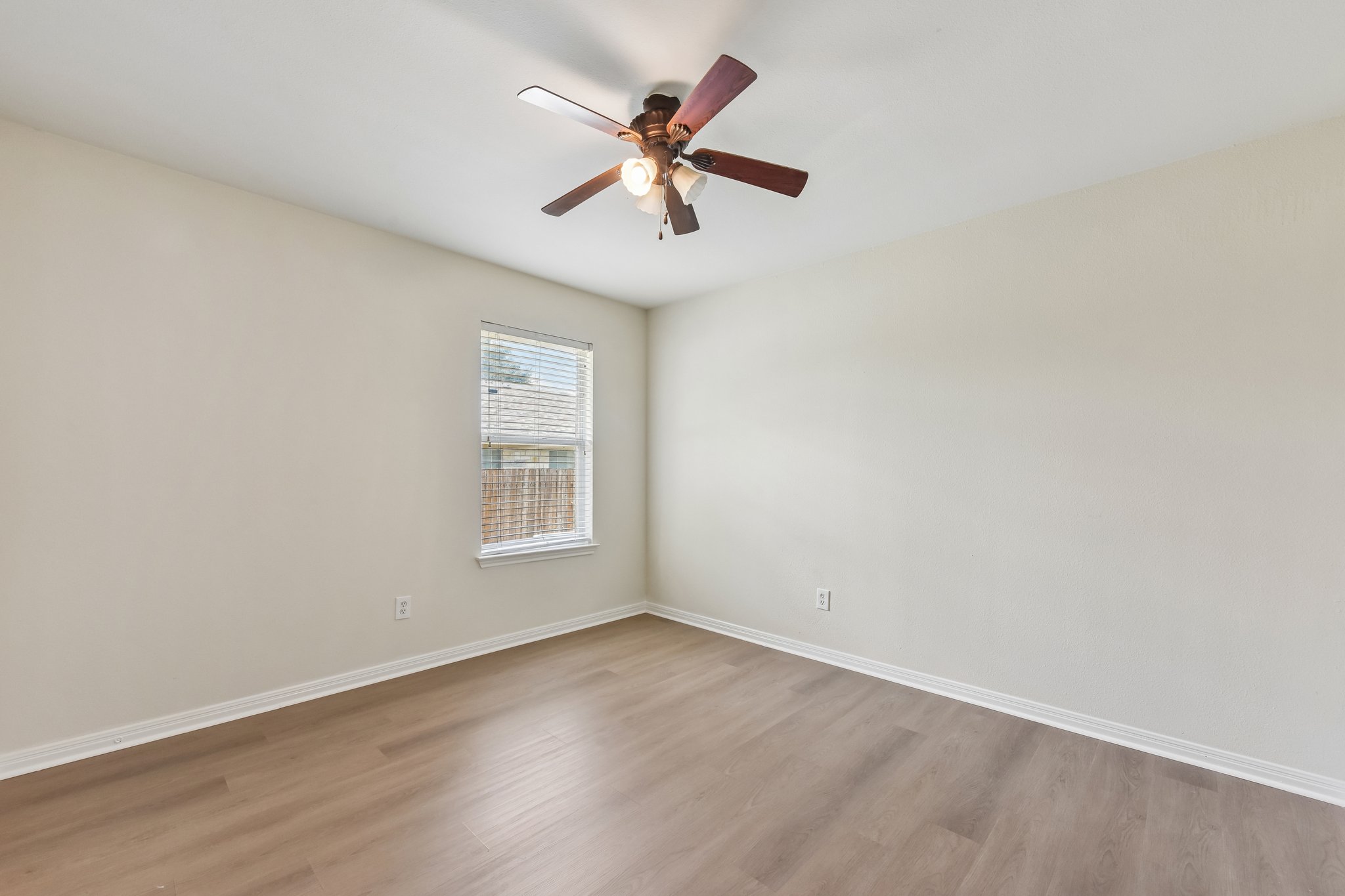 11809 Dunfries Lane Austin, TX 78754 - Photo 16 of 34