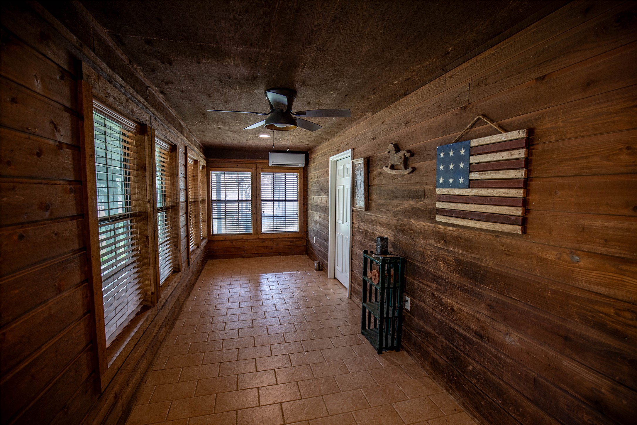 698 Hilbrich Road Westhoff, TX 77994 - Photo 21 of 40 a view of entryway