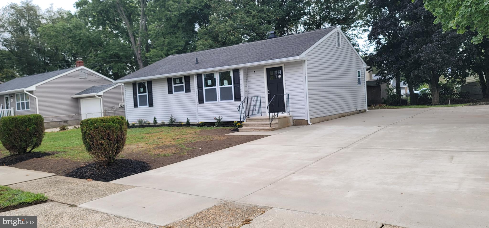 39 Scrapetown Road Pemberton, NJ 08068 - Photo 2 of 20