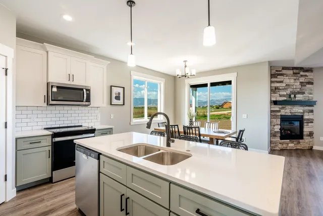 $513,922 | 24 Sawtooth Lane, Ranchester, WY 82839